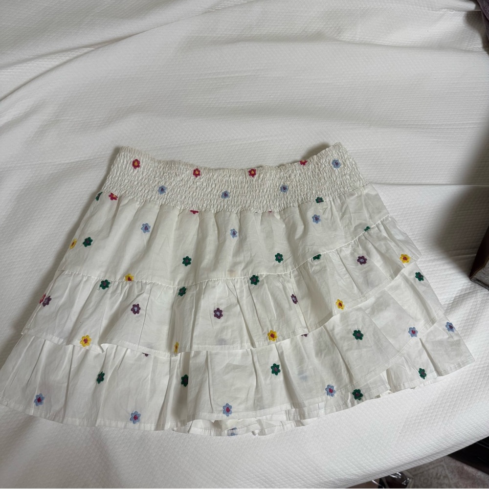 Elegant White Skirt with Colorful Embroidery